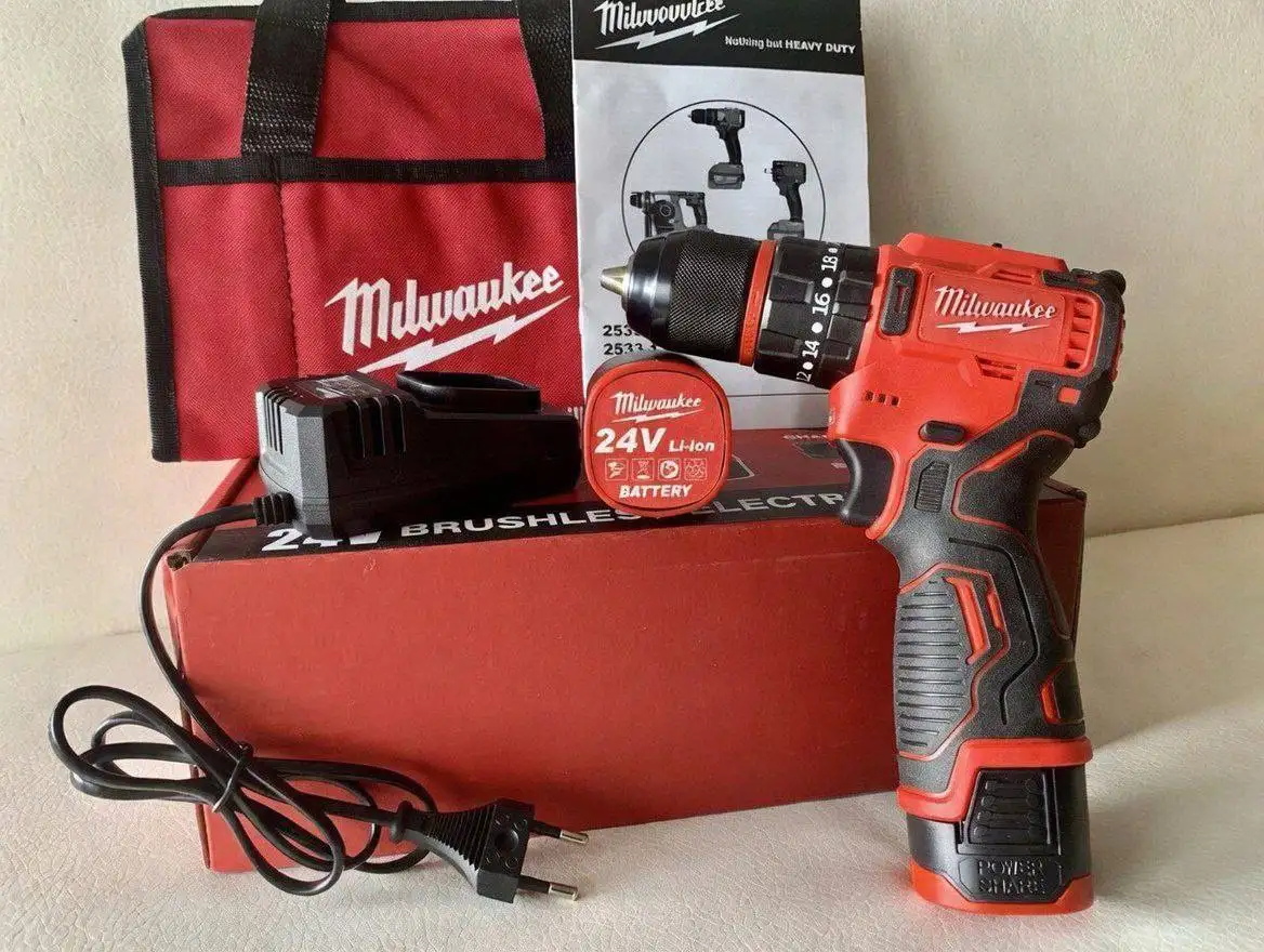 Продам новые компактные шуруповёрты Bosch и Milwaukee - Инструменты (Барахолка) в Тольятти