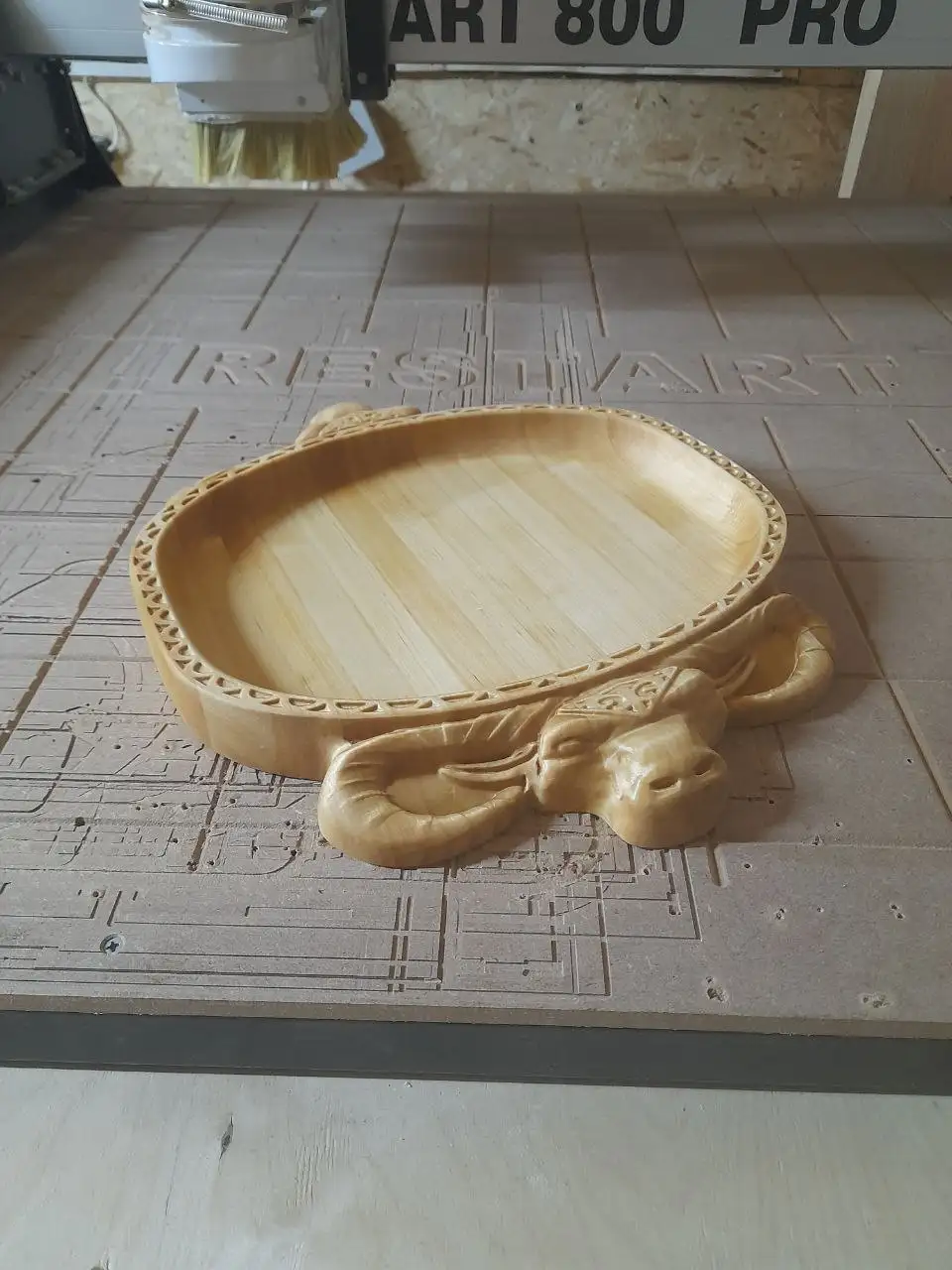 Резное березовое блюдо для шашлыка ручной работы - Посуда и кухонная утварь (Барахолка) в Тольятти