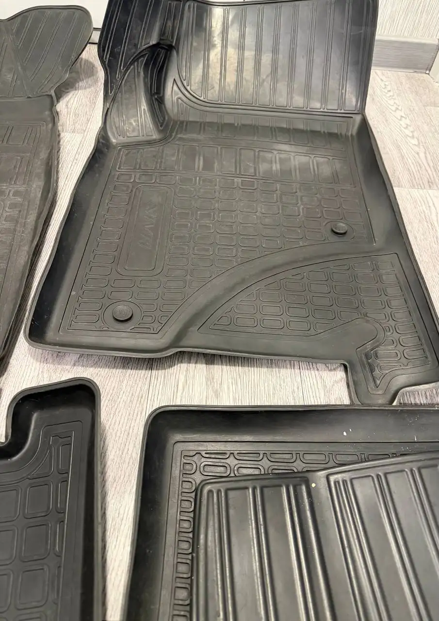 Резиновые коврики Chevrolet Niva - Аксессуары (Авто) в Тольятти
