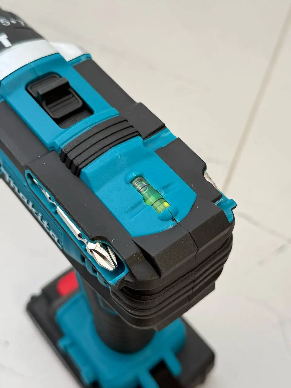 Продам новый шуруповёрт Makita 48V - Инструменты (Электроника) в Тольятти