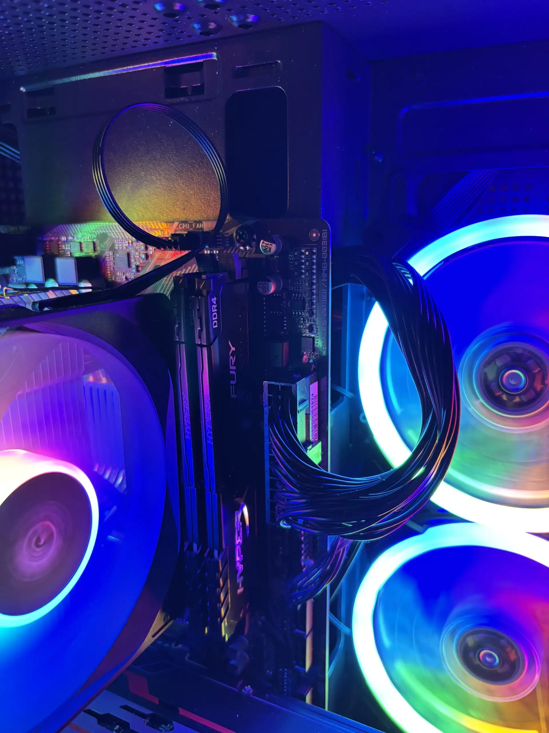 Комплектующие для компьютера: материнская плата, видеокарта, процессор, ОЗУ, SSD, блок питания, кулер, корпус - Комплектующие для ПК (Электроника) в Тольятти