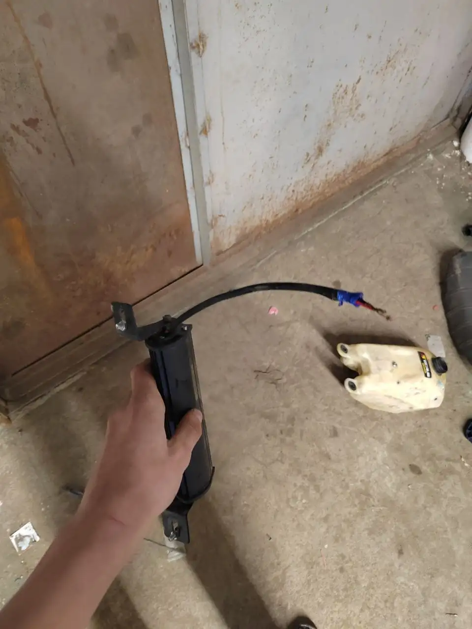 Продажа двух фар для мотоциклов и автомобилей - Автосвет (Запчасти) в Тольятти