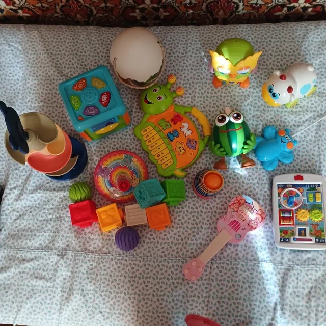 Продажа игрушек, роз, мед.костюма и тканей пакетом - частное объявление в Тольятти