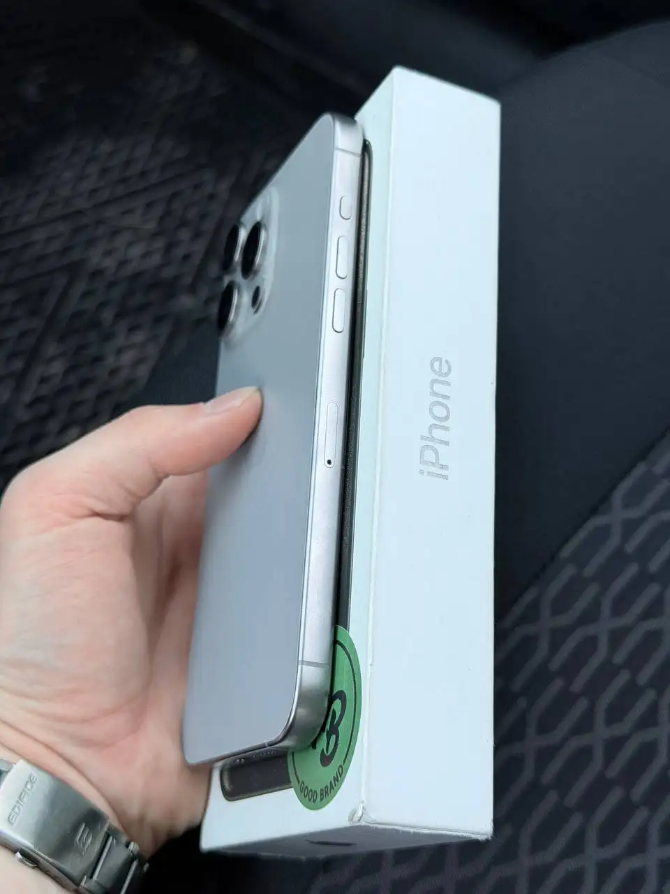 iPhone 15 Pro Max 512GB с треснувшим защитным стеклом - Смартфоны и телефоны (Электроника) в Тольятти
