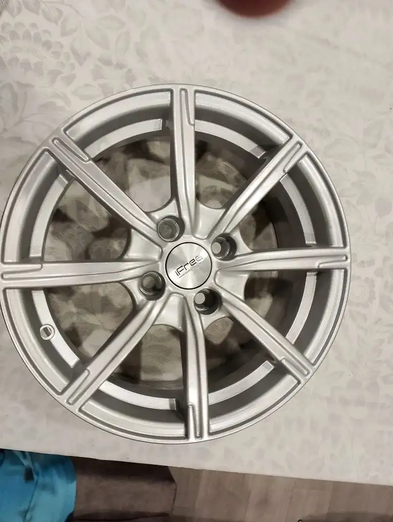 Продажа литых дисков R15 - Диски (Запчасти) в Тольятти