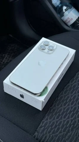 Iphone 15pro max 512g с треснувшим защитным стеклом - Подики в Тольятти