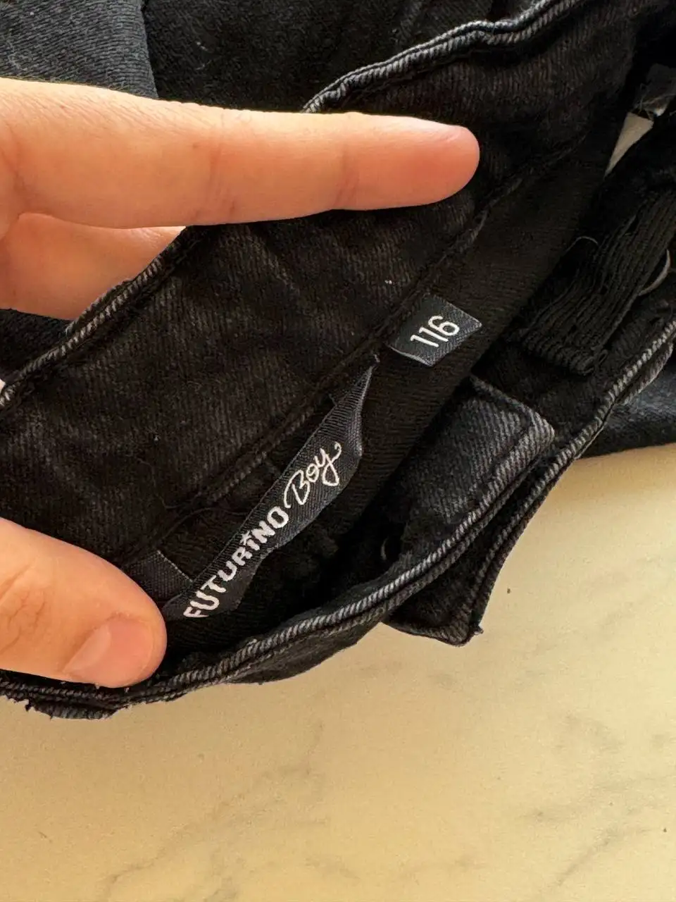 Джинсы на мальчика с худи в подарок - Детская одежда (Одежда) в Тольятти