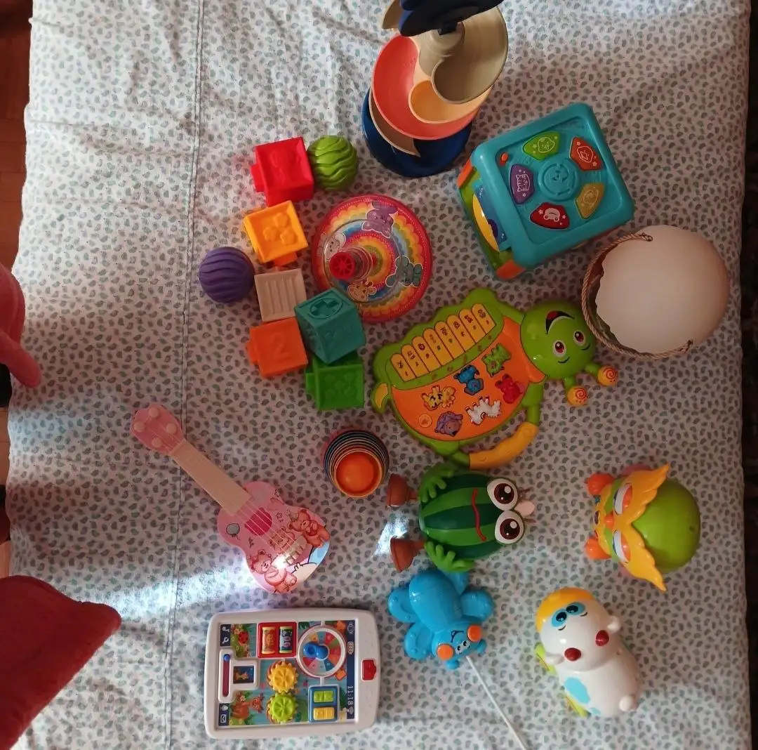 Продажа игрушек, роз, костюма и тканей - Барахолка в Тольятти