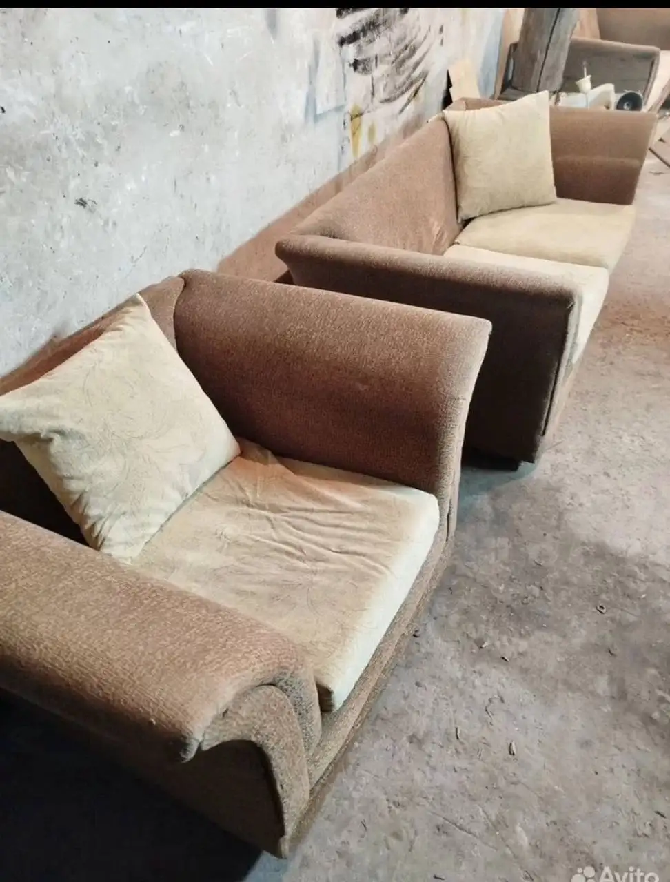 Продается комплект мебели: диван и кресло - Мебель (Для дома и дачи) в Тольятти
