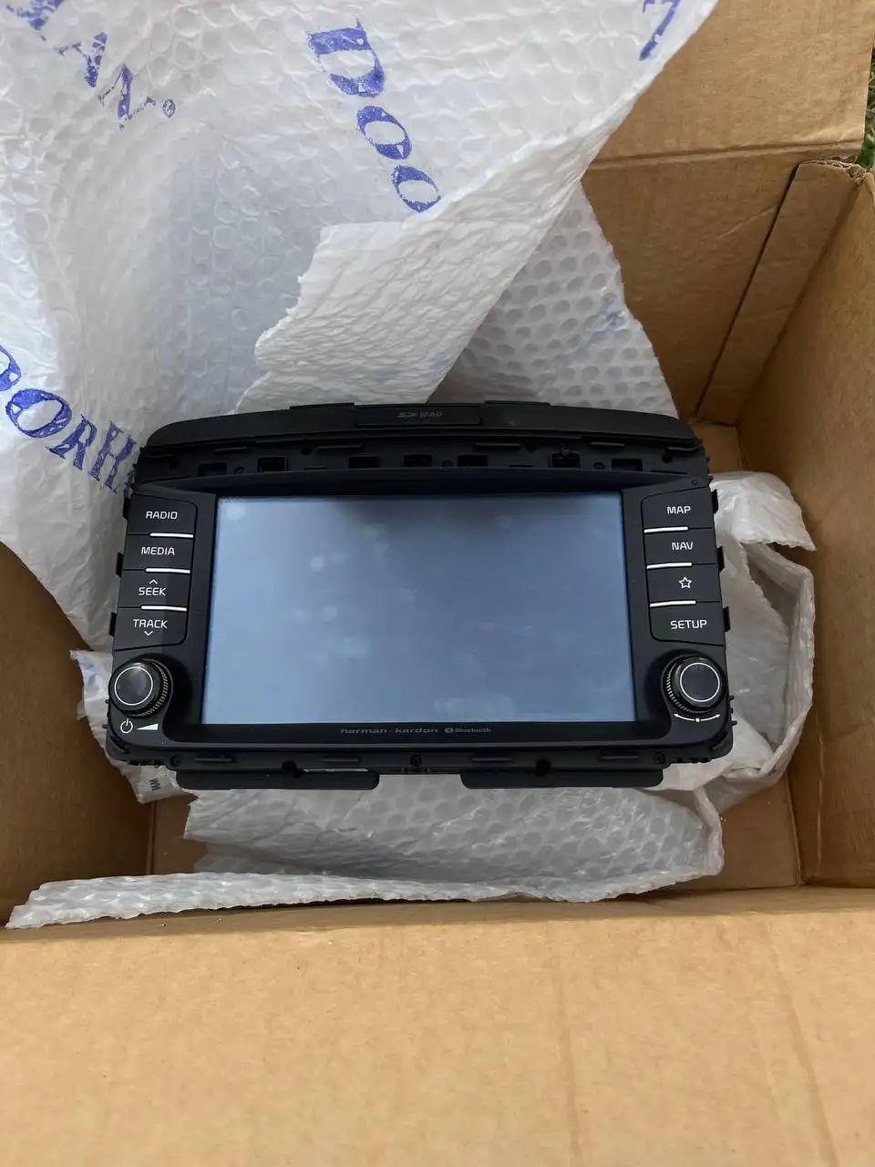 Продам магнитолу Kia Sorento prime и коврики - Автоаксессуары (Авто) в Тольятти