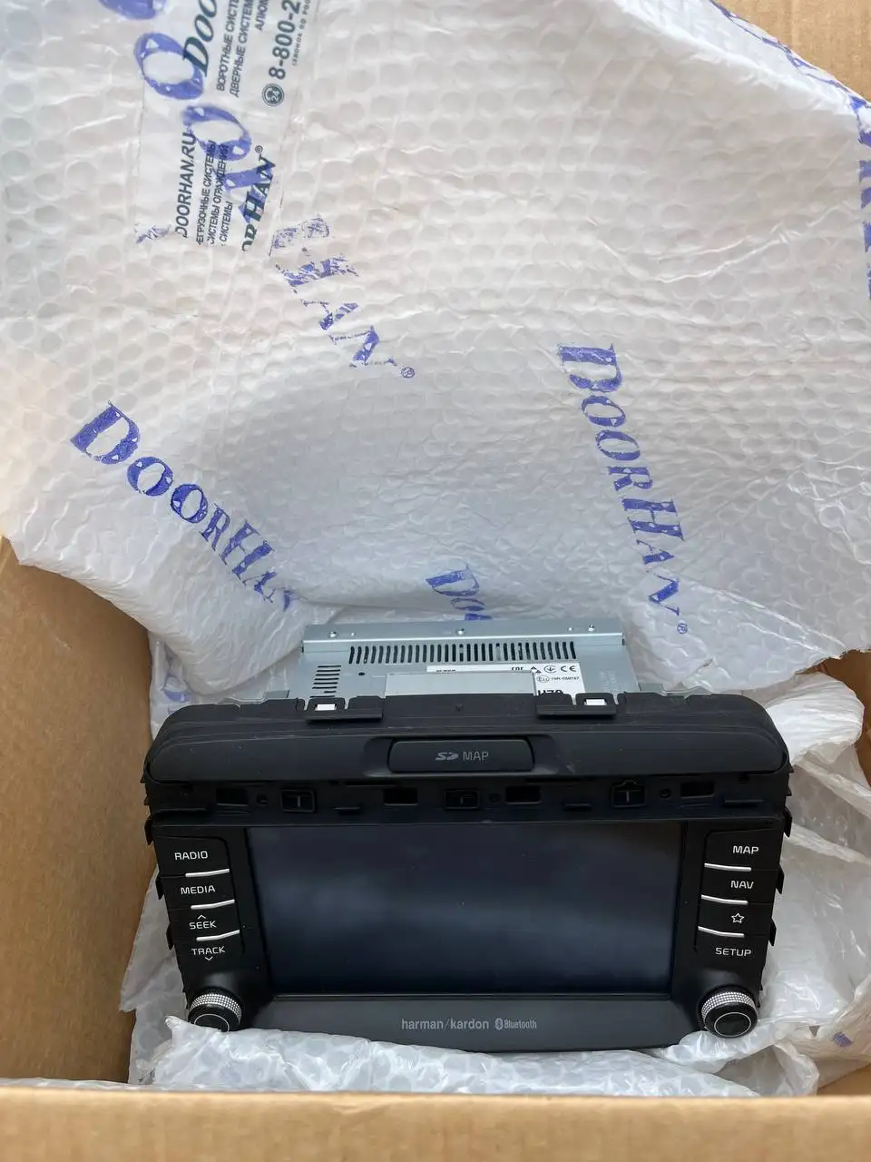 Продам магнитолу Kia Sorento prime и коврики - Автоаксессуары (Авто) в Тольятти