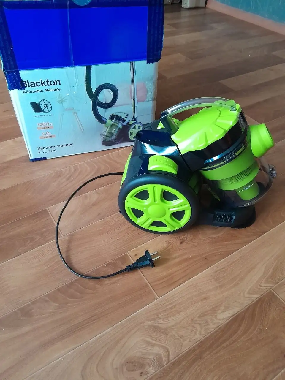 Новый пылесос 1600Вт - Барахолка в Тольятти