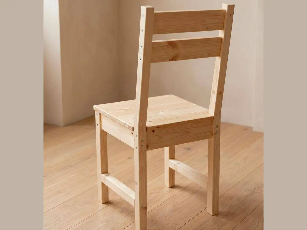 Стулья из массива сосны - Мебель (Для дома и дачи) в Тольятти