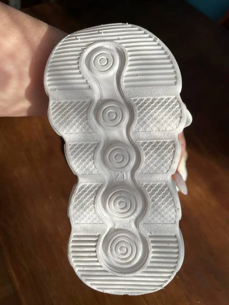 Продам кроссовки детские новые 21 размер - Обувь (Товары для детей) в Тольятти