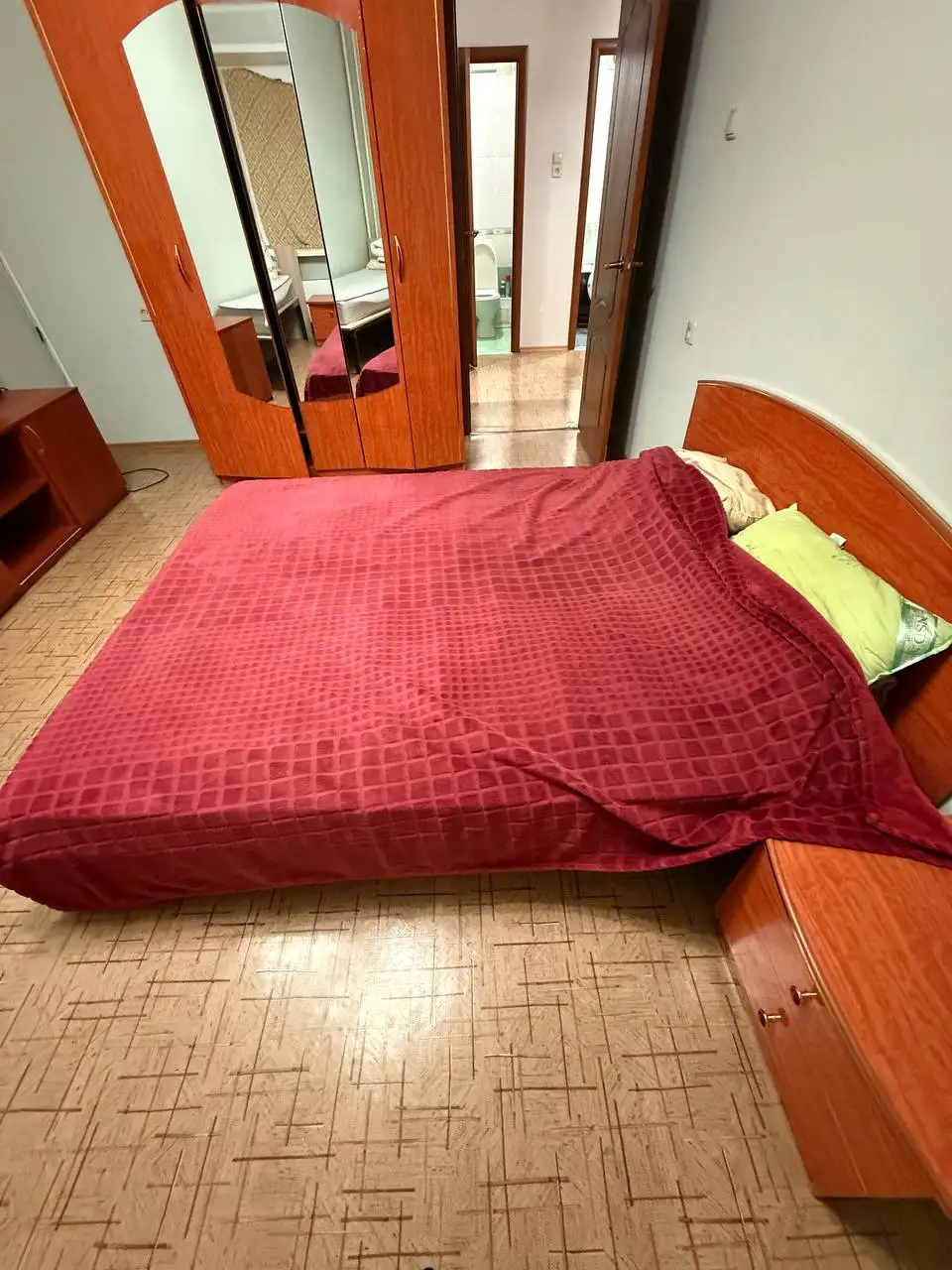 Продажа шкафа и кроватей с матрасами - Мебель (Барахолка) в Тольятти