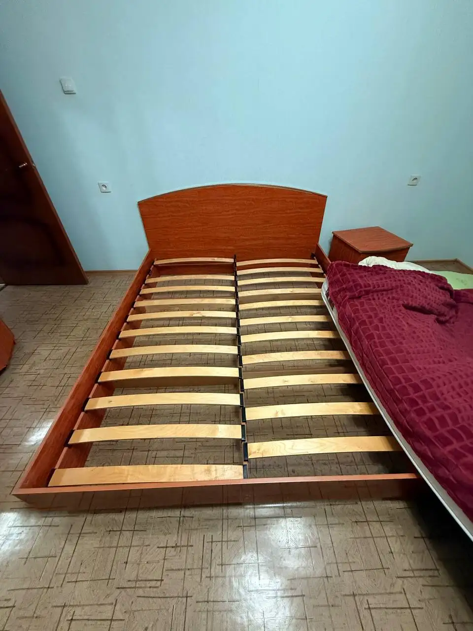 Продажа шкафа и кроватей с матрасами - Мебель (Барахолка) в Тольятти