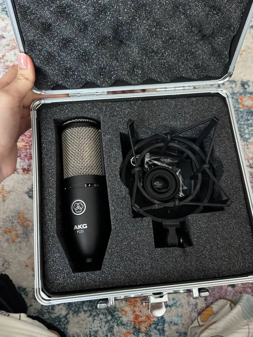 Студийный микрофон AKG P220 - Электроника в Тольятти