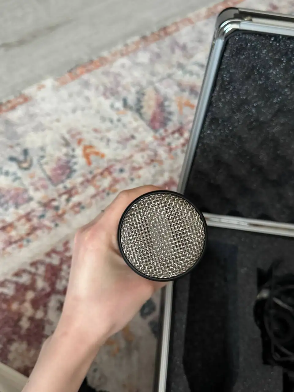 Студийный микрофон AKG P220 - Электроника в Тольятти