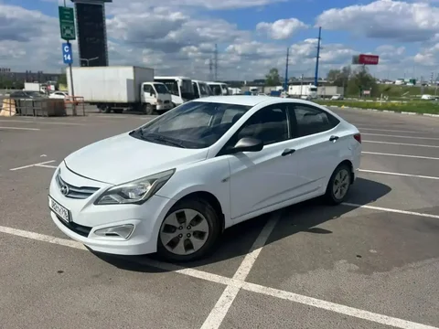 Hyundai Solaris 2015, автомат, 1.4 - Авто в Казань