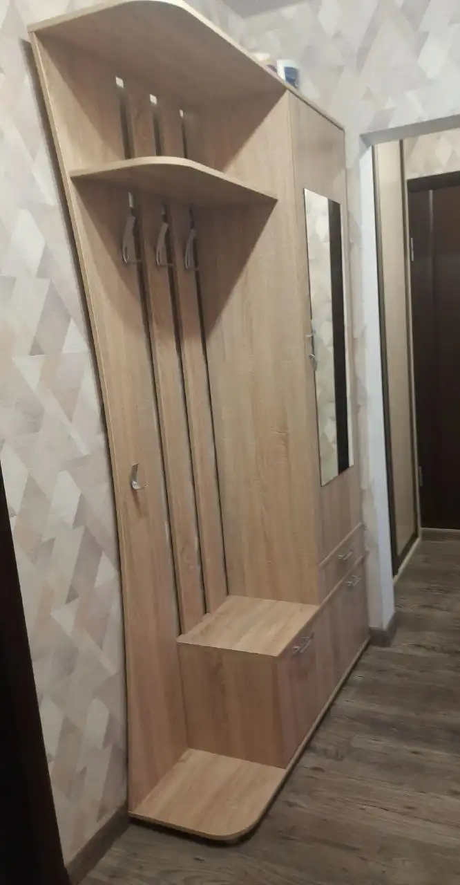 Продаётся прихожая Комо