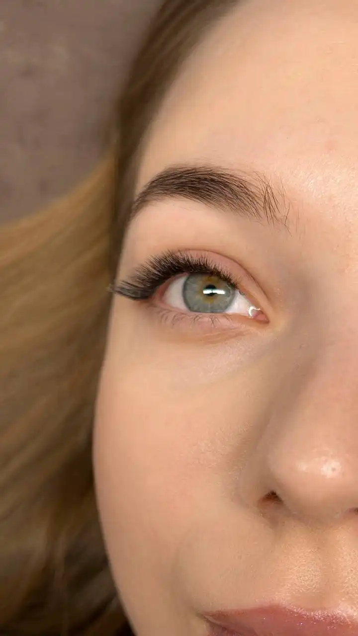 Наращивание ресниц перед Новым Годом