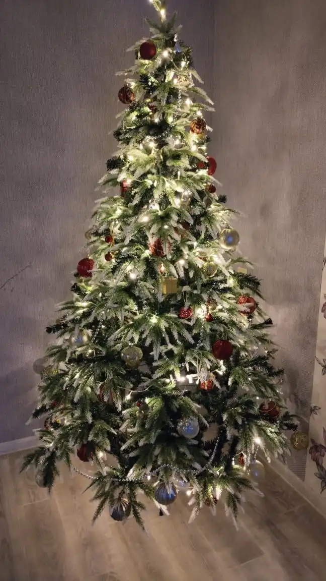 Продажа новогодней елки