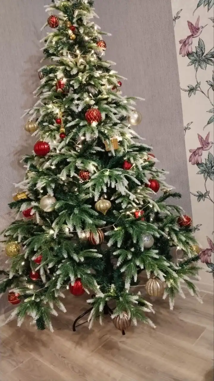 Продажа новогодней елки