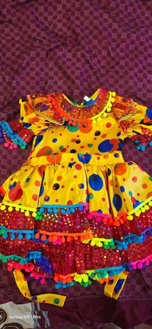 Продам костюмы