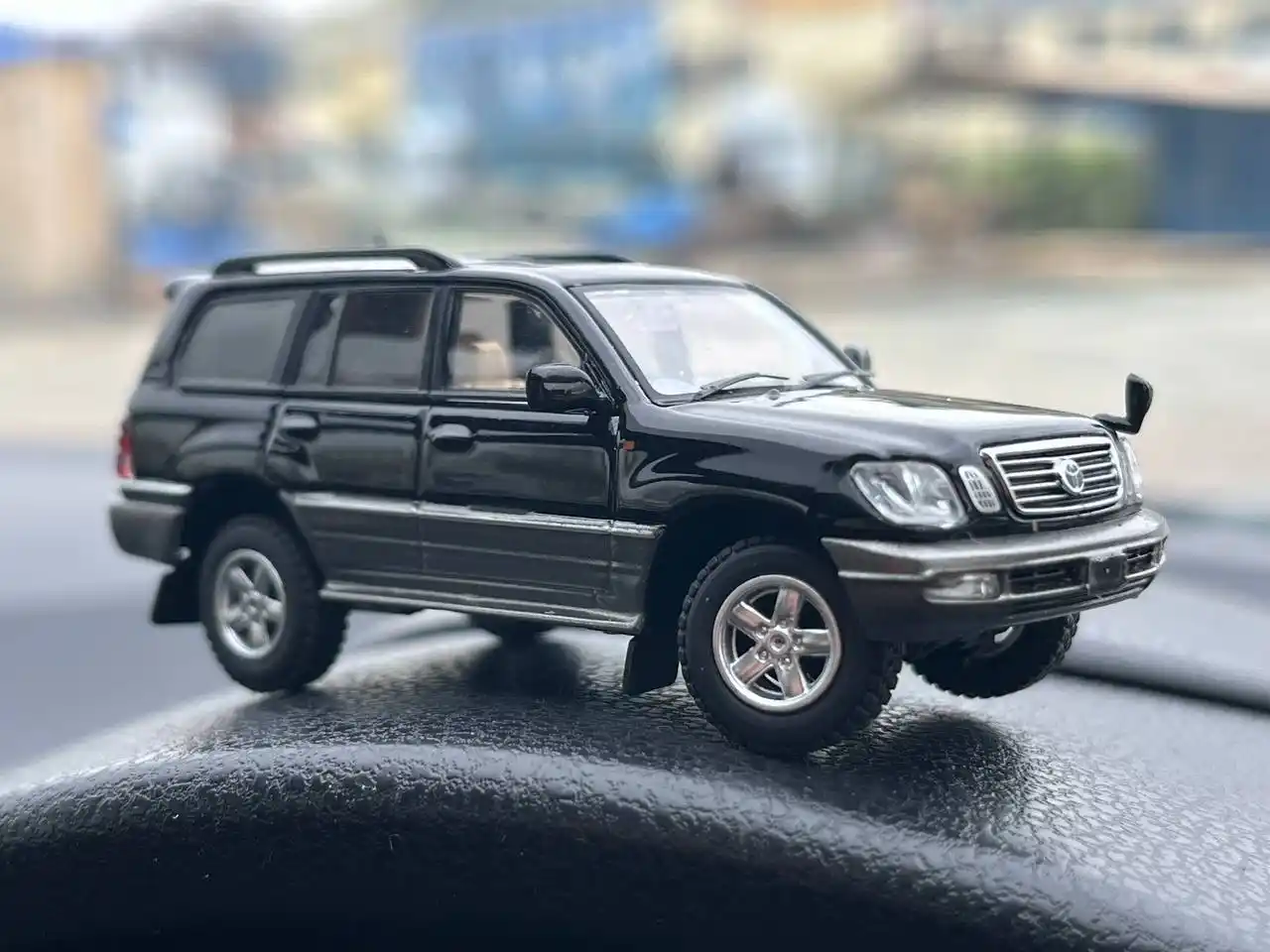 Продам металлические модельки