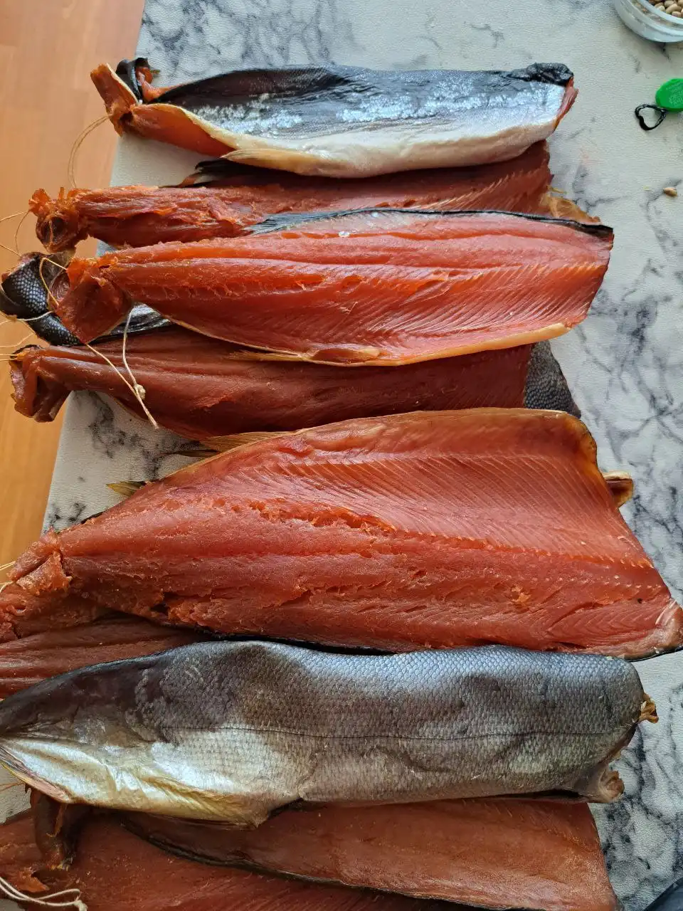 Кета холодного копчения в вакууме