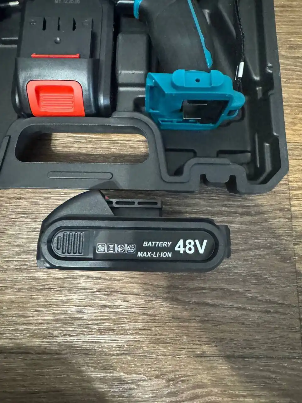 Шуруповерт-дрель ударный Makita новый