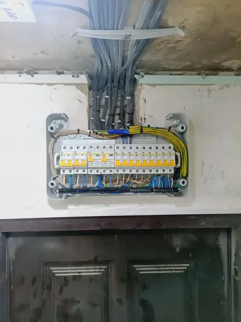 Услуги электрика в Южно-Сахалинске - Услуги в Южно-Сахалинск