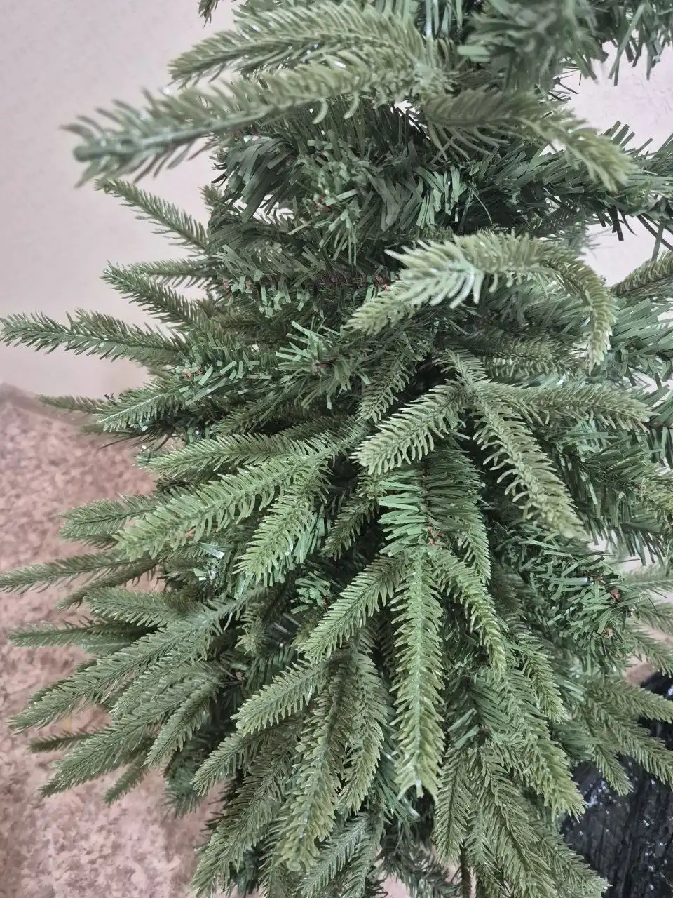 Продаётся новая ёлка 120см
