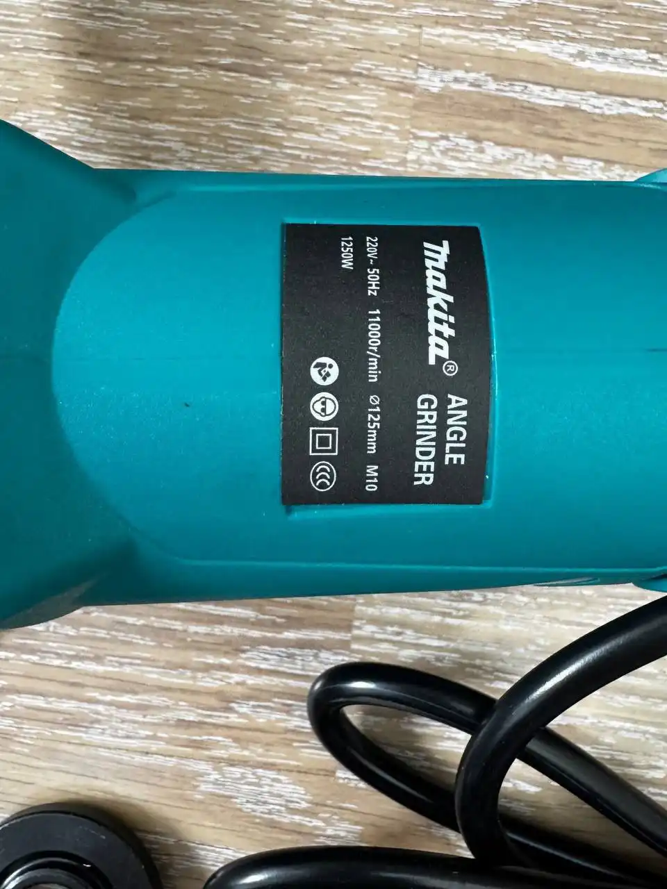 Новая болгарка Макита