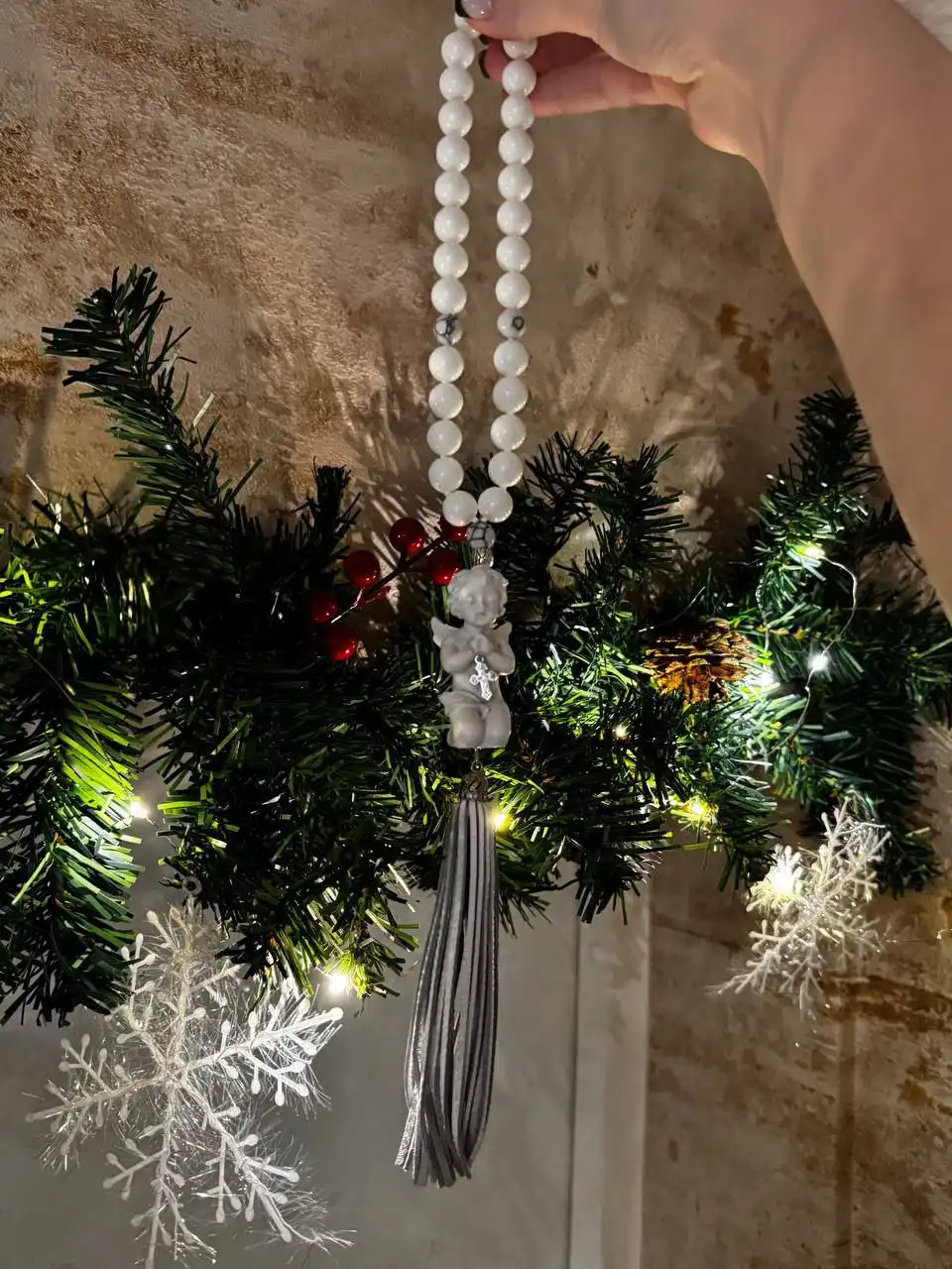 Четки с ангелом из натурального камня и кожи