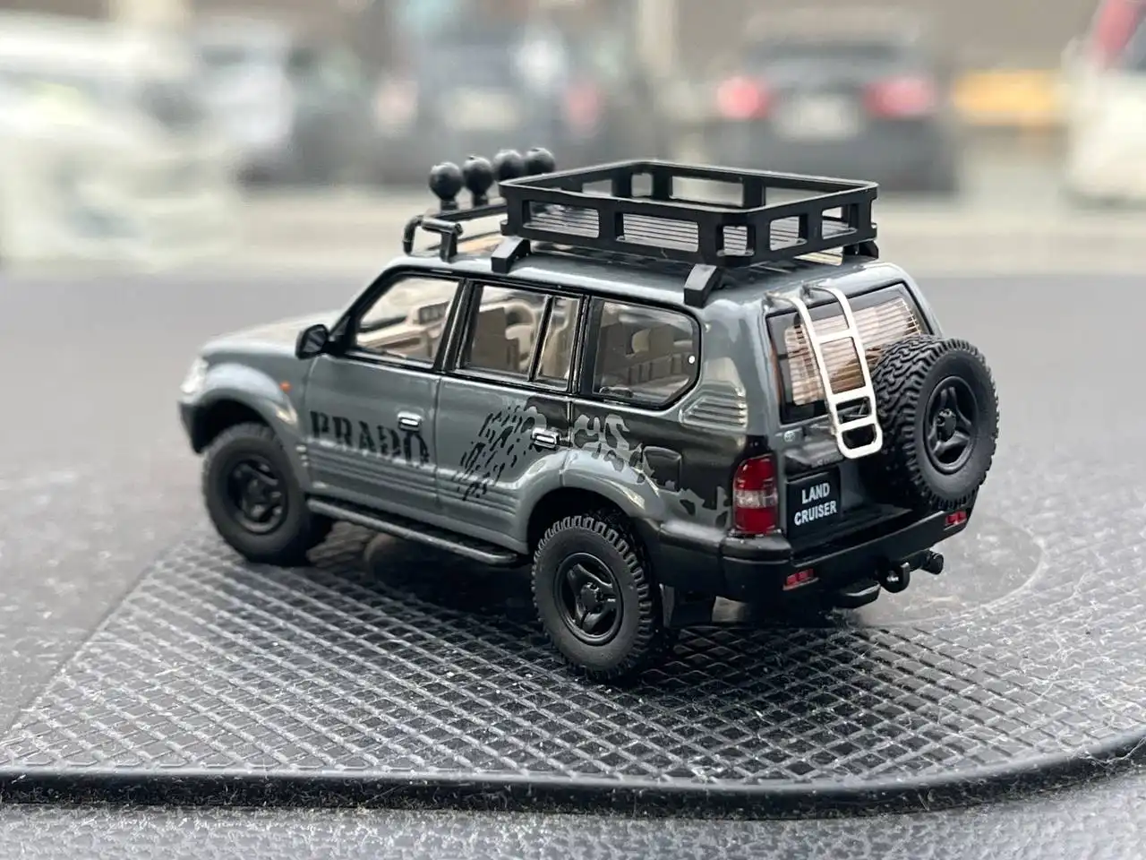 Металлические модельки в Южно-Сахалинске