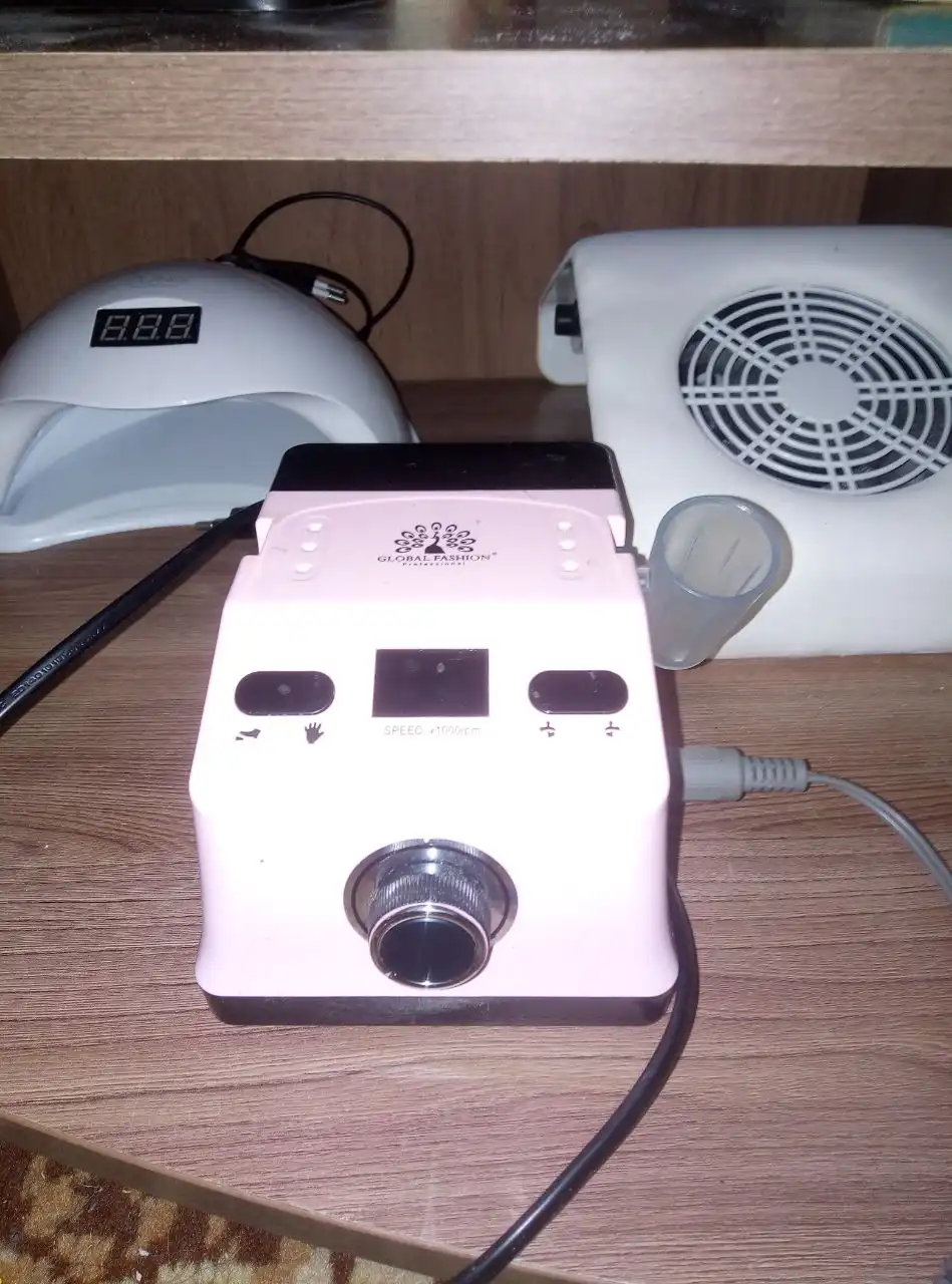 Аппарат для маникюра и педикюра профессиональный