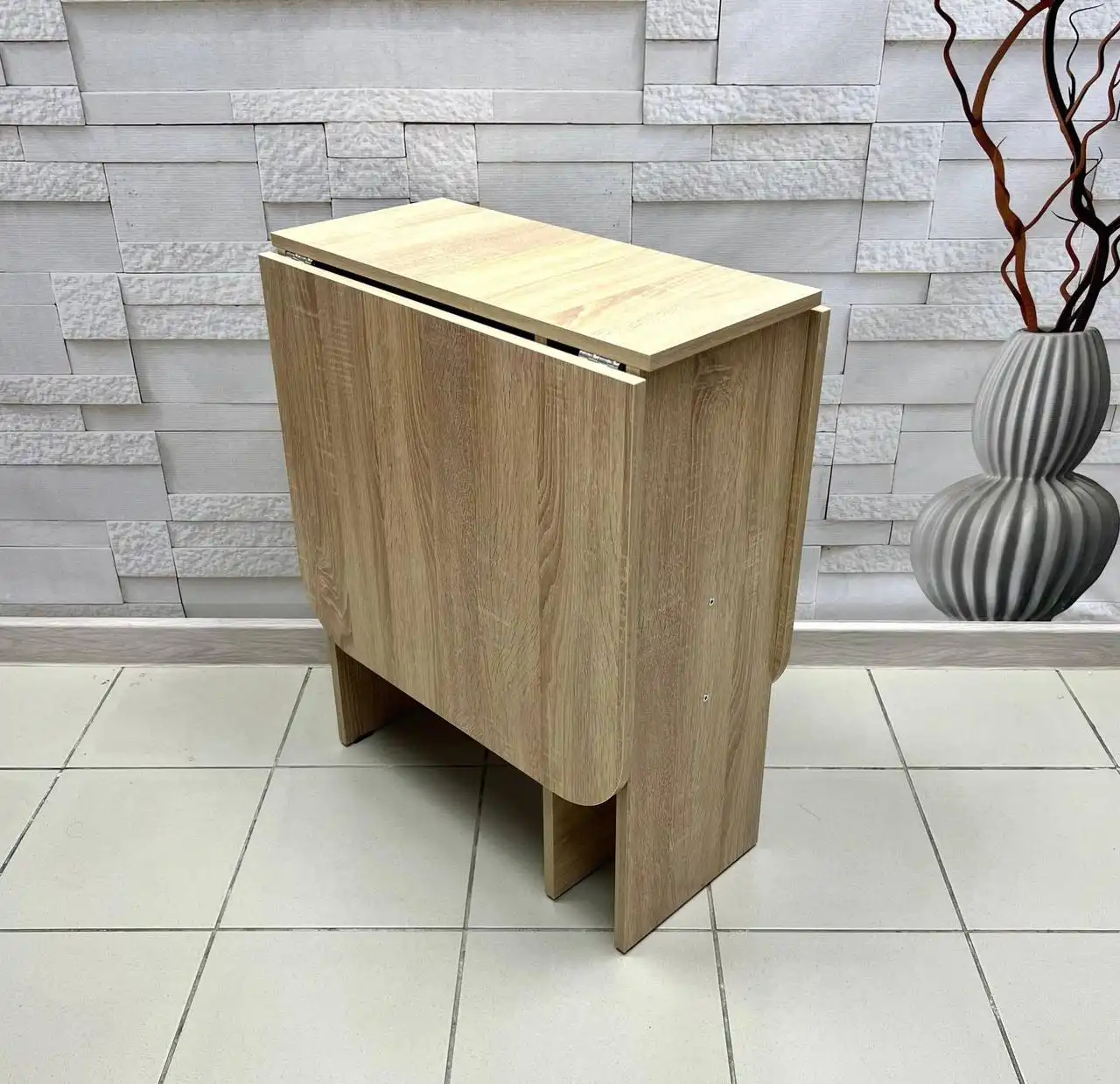 Мебель на заказ и готовая в выставочном зале