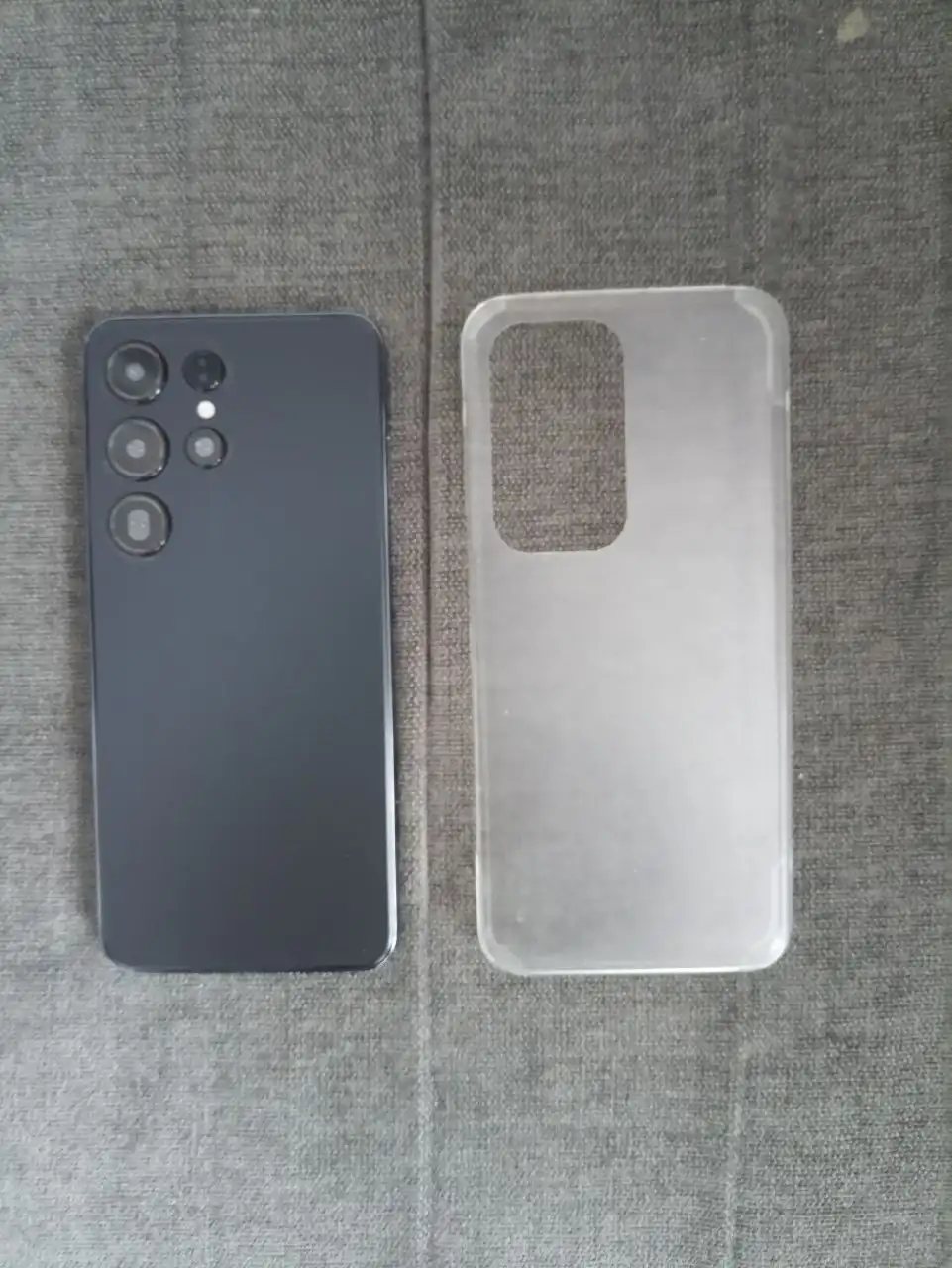 Продам телефон Android 13 с чехлом