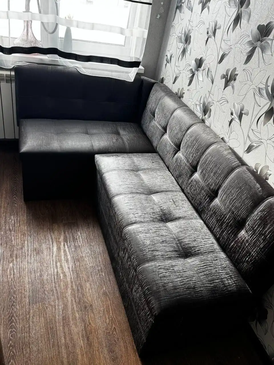 Продам диван раскладной кожзам с ящиками