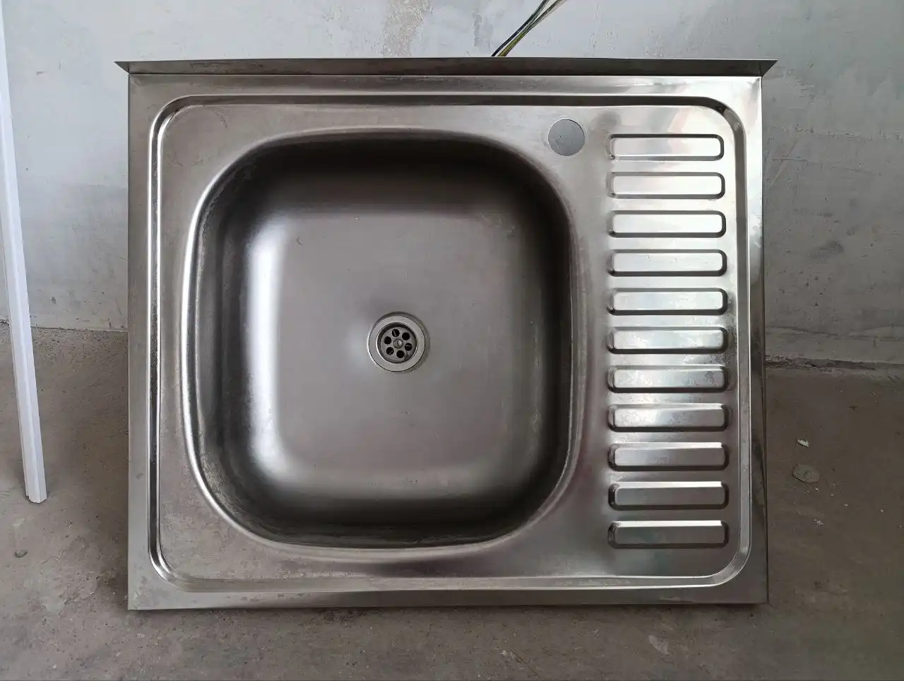 Продам стул коленный ортопедический, обувь, шубу, раковину и другие товары в связи с переездом