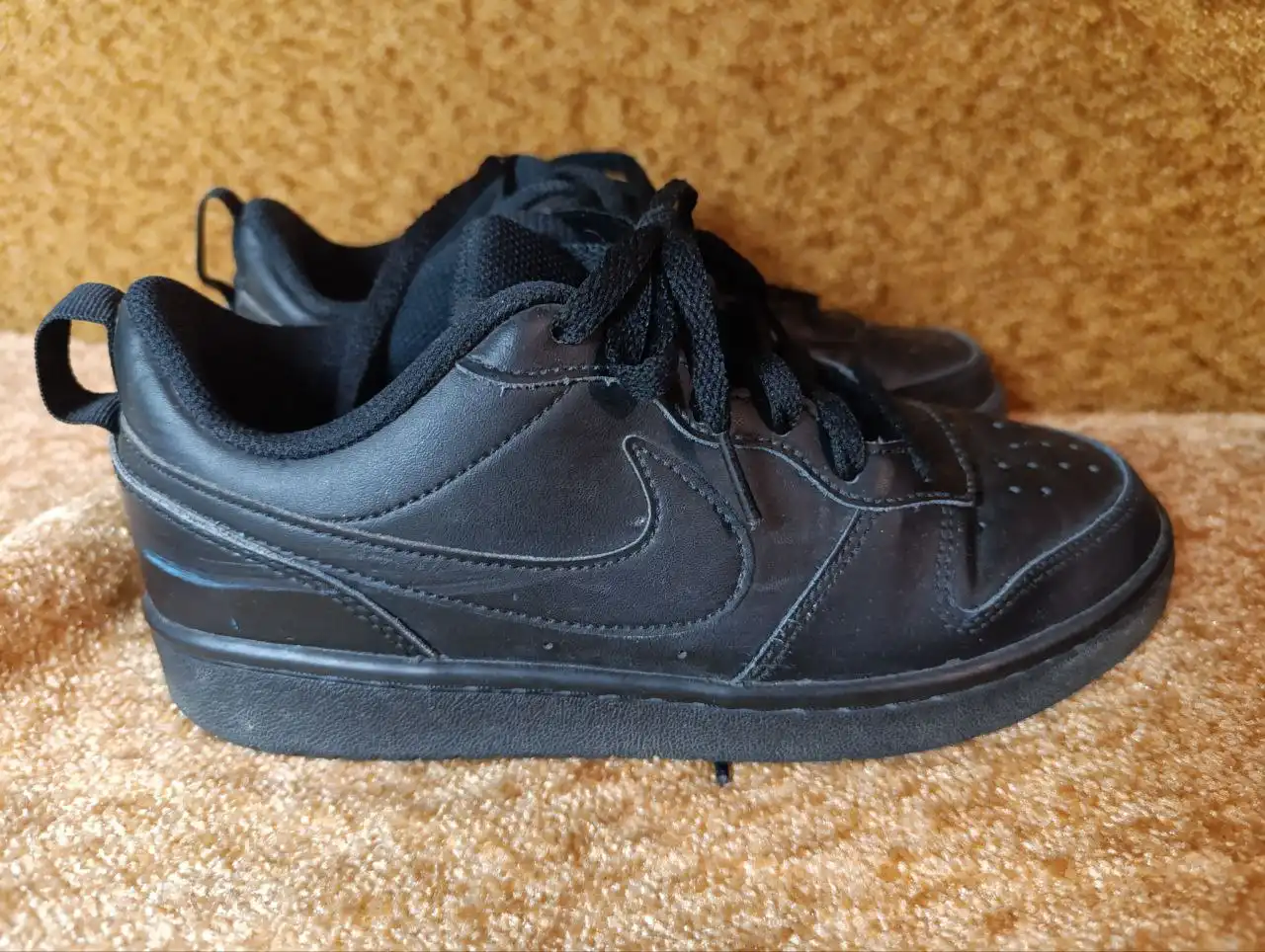 Продам стул коленный ортопедический, обувь, шубу, раковину и другие товары в связи с переездом