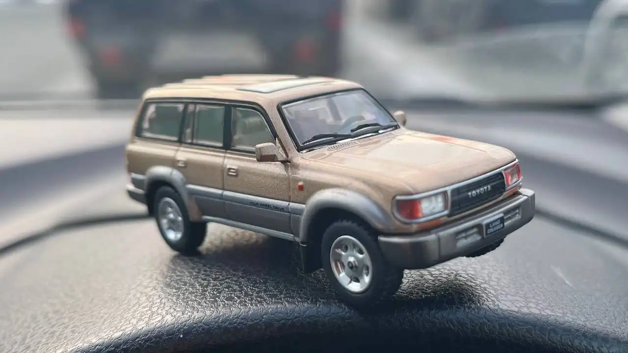 Продажа металлических моделек - Коллекционирование (Хобби и отдых) в Южно-Сахалинск