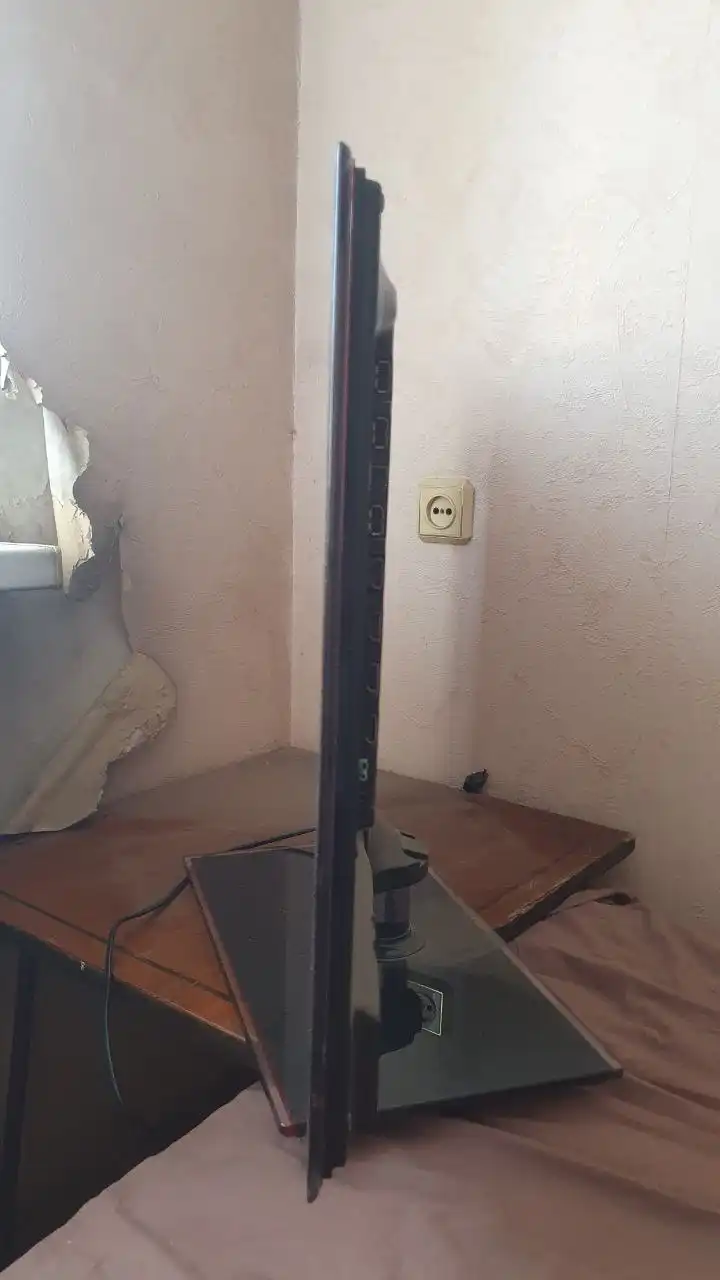 Продам телевизор FHD 1920×1080, 32 дюйма - Телевизоры (Электроника) в Южно-Сахалинск