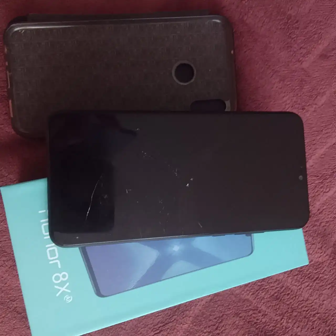 Продажа телефона Honor 8X и нового костюма 48-50 размер - Мобильные телефоны (Электроника) в Новоалександровка