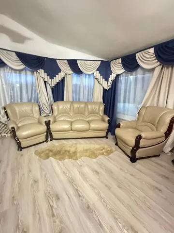 Продажа кресел и дивана в Южно-Сахалинске - частное объявление в Южно-Сахалинск