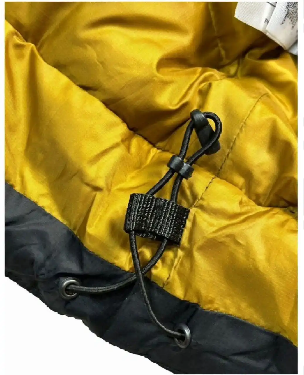 Зимняя куртка в Южно-Сахалинске - Верхняя одежда (Одежда) в Южно-Сахалинск