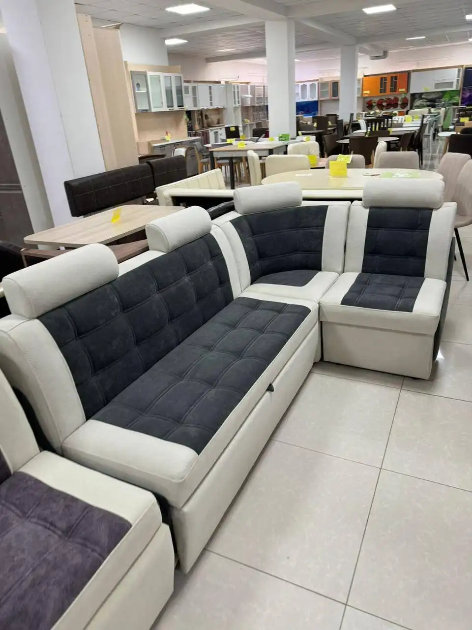 Мягкая и корпусная мебель на заказ в выставочном зале - Мебель (Для дома и дачи) в Южно-Сахалинск