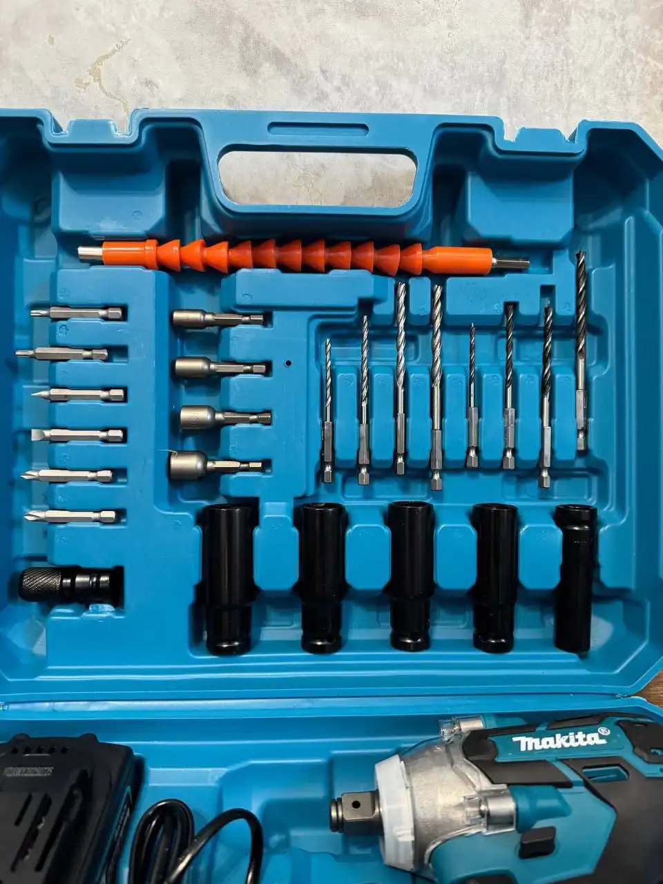 Гайковерт Макита - Инструменты (Электроника) в Южно-Сахалинск