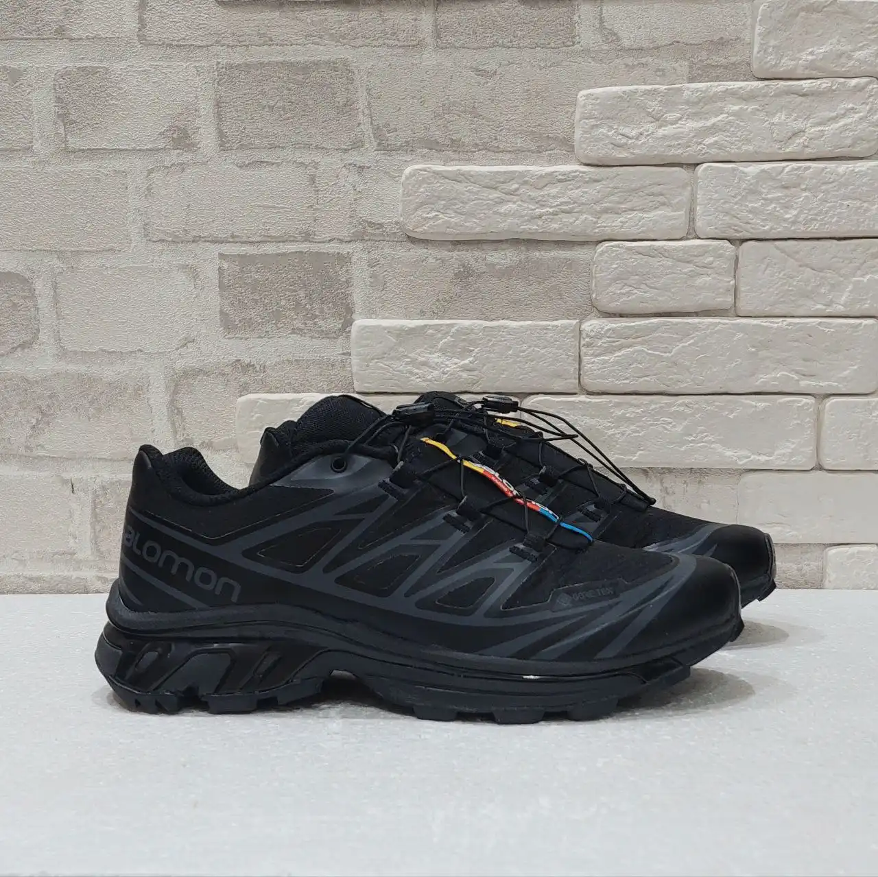 Зимние кроссовки - Обувь (Одежда) в Южно-Сахалинск